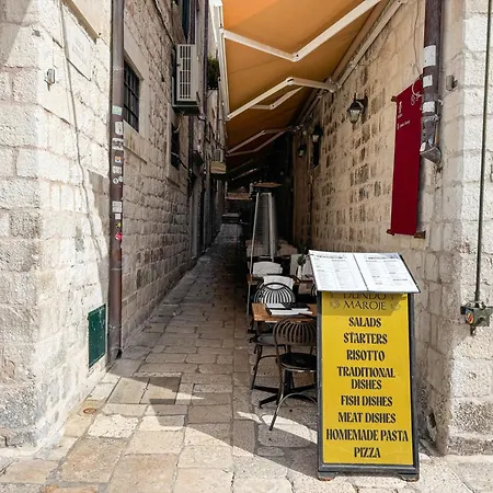 Lovro & Lena Appartamento