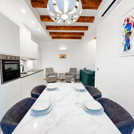 Apartment Lovro & Lena