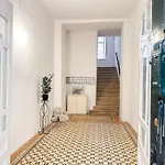 Apartment Lovro & Lena